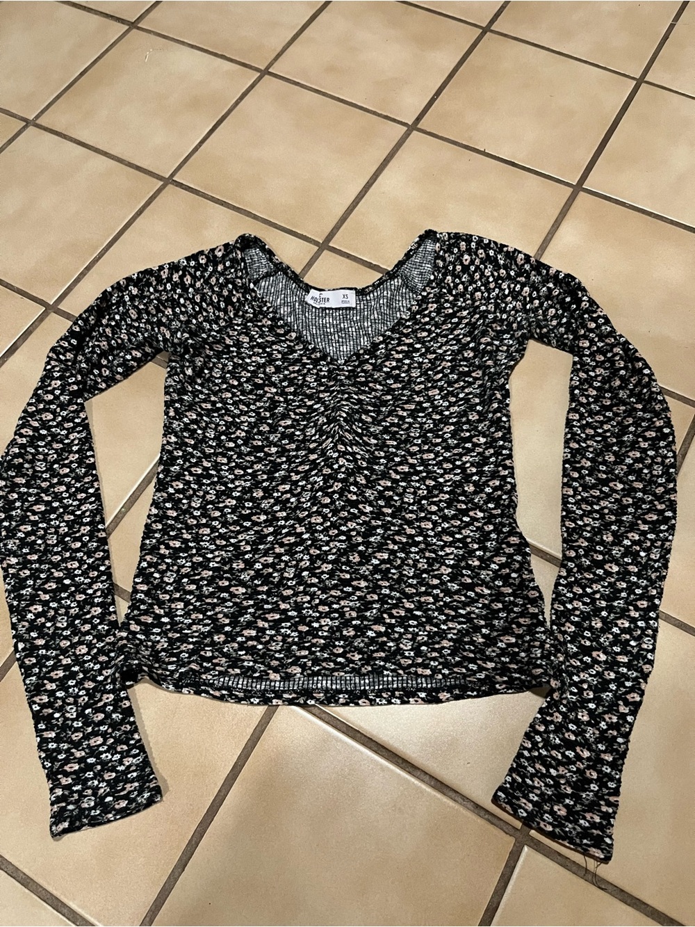 Hollister Black Floral V-Neck Long Sleeve Top